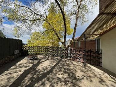 Main picture of 208 W Cliff Dr