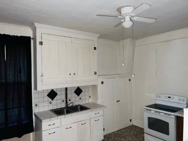 Main picture of 644 W Philadelphia St