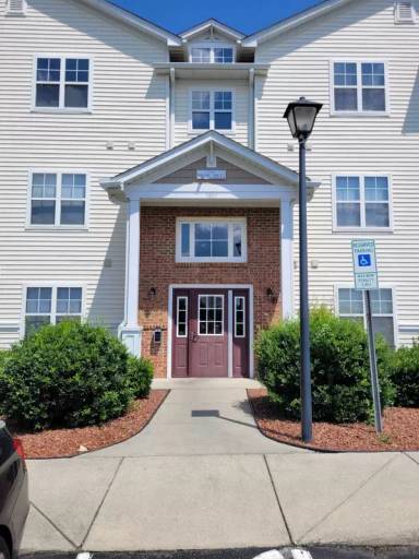 Main picture of 9809 Hyde Glen Ct