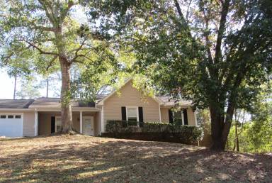 Main picture of 102 Fieldbrook Dr