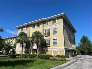 Main picture of 10060 Lake Cove Dr