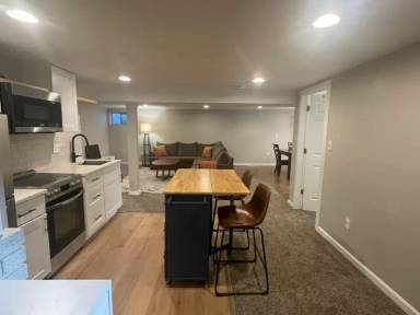 Main picture of 9250 King Way
