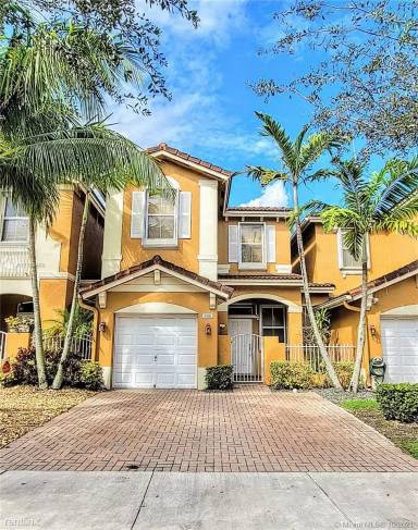 Main picture of 988 SW 154th Path