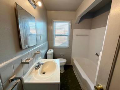 Main picture of 15721 Appoline St