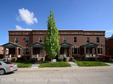 Main picture of 811 S 33rd St