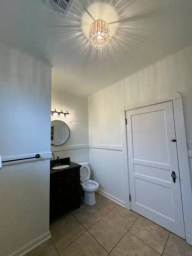 Main picture of 244 Nursery Ave