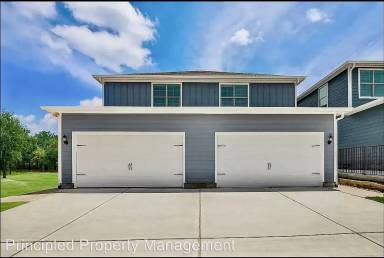 Main picture of 1229 Parker Dr