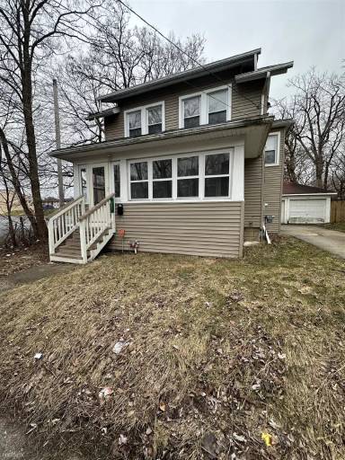 Main picture of 407 Demay Ct