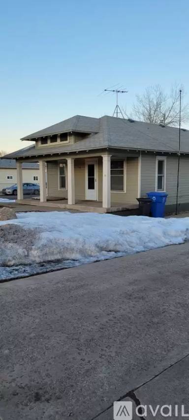 Main picture of 734 Madison Ave