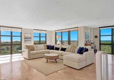 Main picture of Towers of Key Biscayne