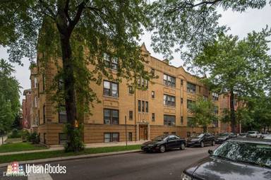 Main picture of 4844 N Rockwell St