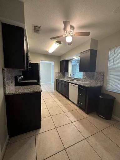Main picture of 638 Michigan Dr
