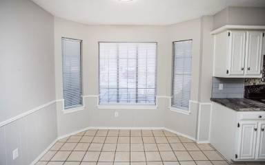 Main picture of 3401 Essex Ave