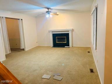Main picture of 8305 W 152nd Ter