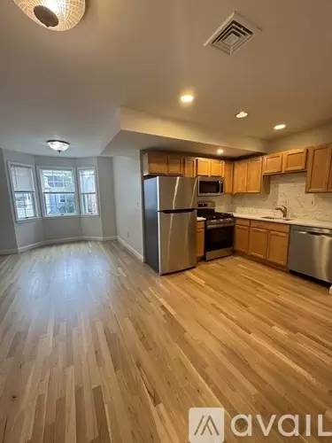 Main picture of 393 W Broadway