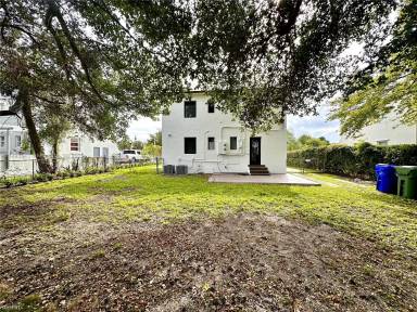 Main picture of 3731 SW 27th Ter