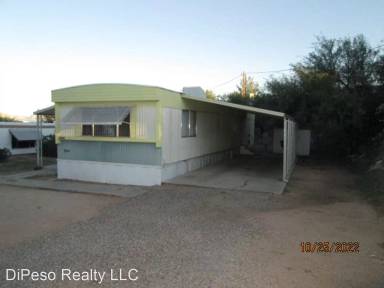 Main picture of 466 E Hillcrest Dr