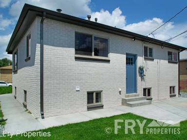 Main picture of 1308-90 Wolff St