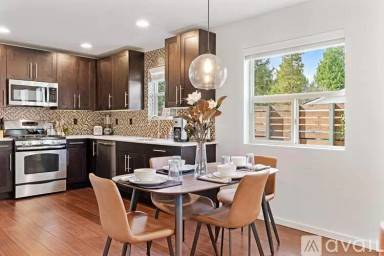 Main picture of 8601 Delridge Way SW