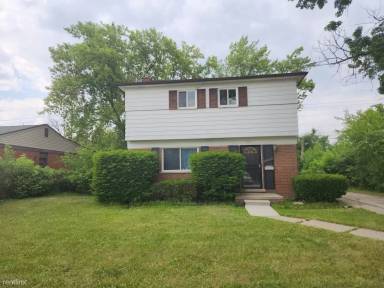 Main picture of 17106 Robert St