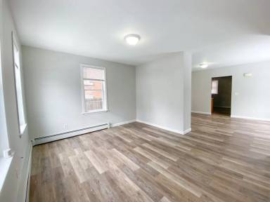 Main picture of 162 Ward St