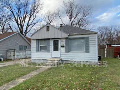 Main picture of 5242 E 20th Pl