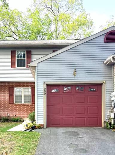 Main picture of 2007 Acorn Dr