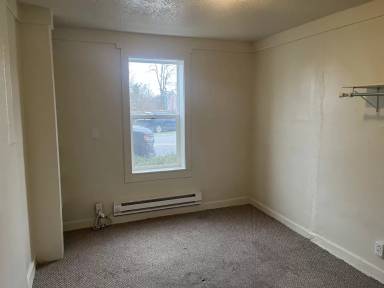 Main picture of 1344 S State Road 109