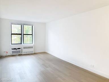 Main picture of 315 E 21st St