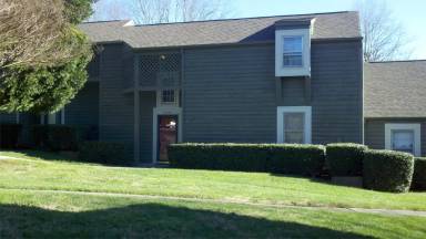 Main picture of 6549 Point Comfort Ln