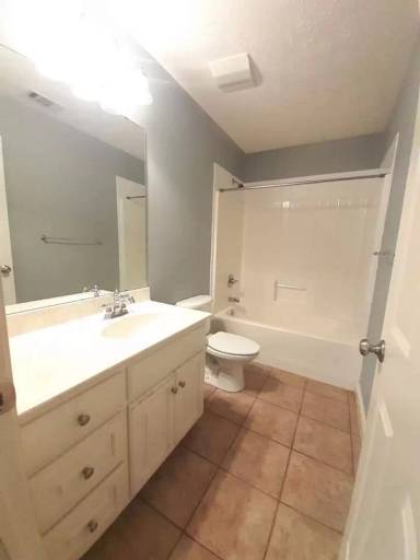 Main picture of 208 Autumn Trail Way