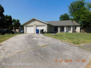Main picture of 5105 Meadow Cv