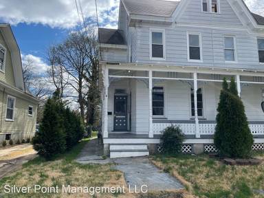 Main picture of 31 Columbus Ave