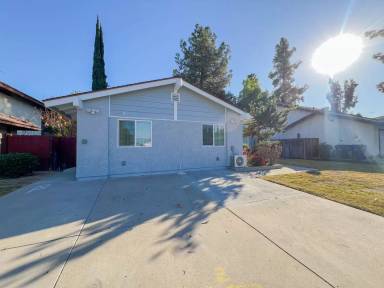 Main picture of 2243 Lerona Ave