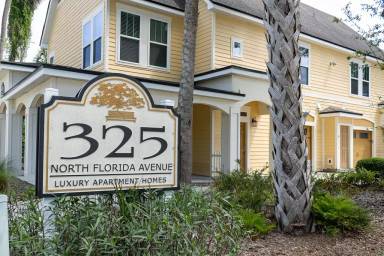 Main picture of 325 N Florida Ave