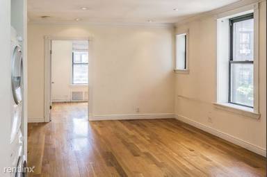Main picture of 244 E 78th St