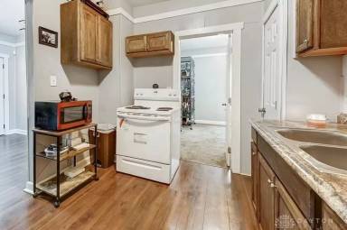 Main picture of 607 Wilson St