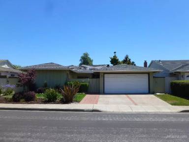 Main picture of 887 Constitution Dr