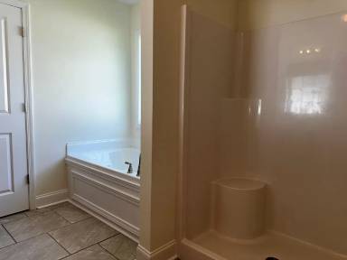Main picture of 103 E Thorncliff Rd