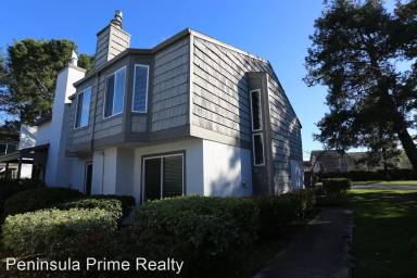 Main picture of 893 Erickson Ln