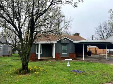 Main picture of 1710 W Ash Ave