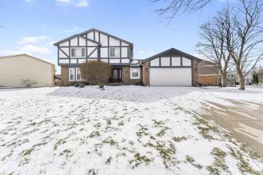 Main picture of 25845 Buckminster Dr