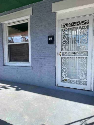 Main picture of 720 S 59th St