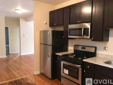 Main picture of 6930,6954,6971,6975 N Greenview Ave Apartments
