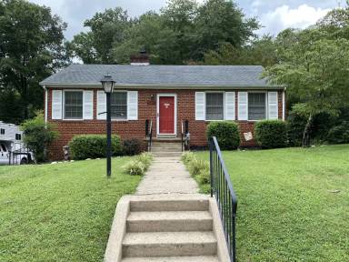 Main picture of 509 Sinton Rd