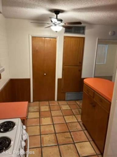 Main picture of 5550 E Bellevue St