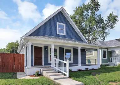 Main picture of 1529 Hoefgen St