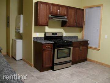 Main picture of 60 McLellan St