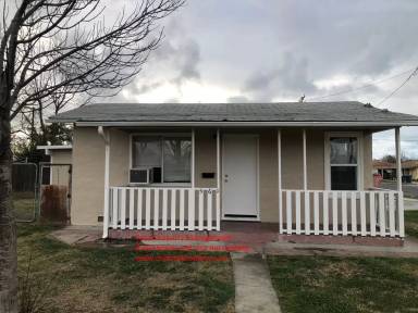 Main picture of 561 N G St