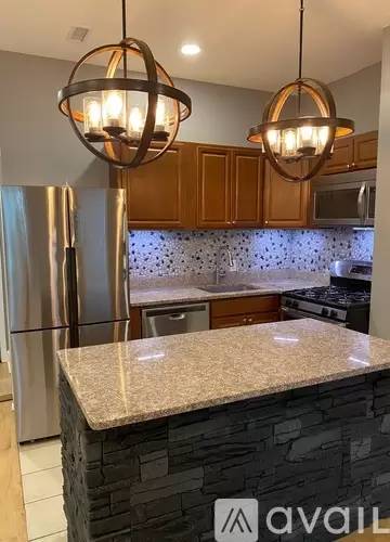 Main picture of 2120 N Uber St